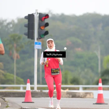 Runner Photo 6431108