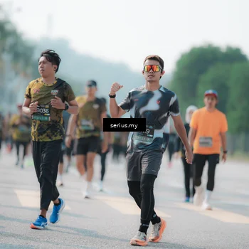 Runner Photo 6431117