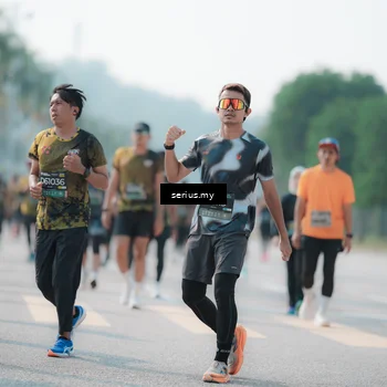 Runner Photo 6431122
