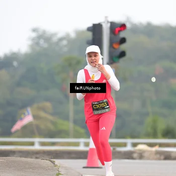 Runner Photo 6431141