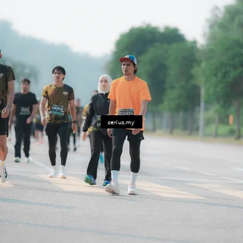 Runner Photo 6431148