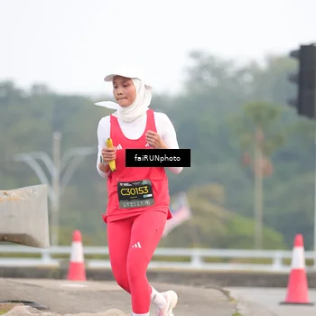 Runner Photo 6431181