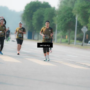 Runner Photo 6431209