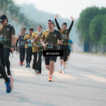 Runner Photo 6431253