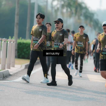 Runner Photo 6431255