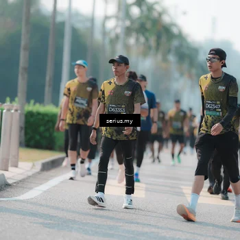 Runner Photo 6431291