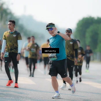 Runner Photo 6431304