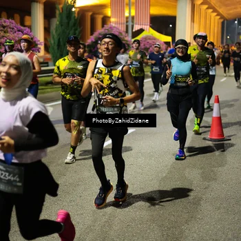 Runner Photo 6431350