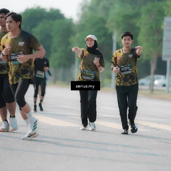 Runner Photo 6431370
