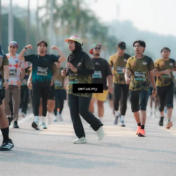 Runner Photo 6431425