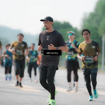 Runner Photo 6431429