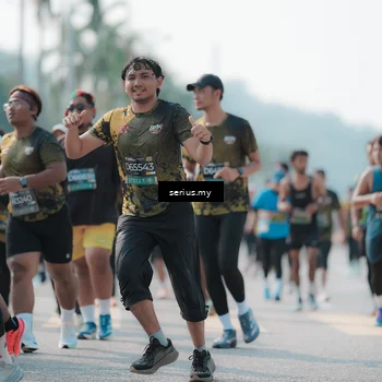 Runner Photo 6431462