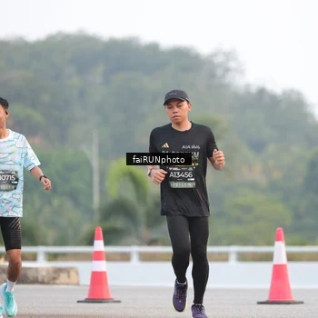 Runner Photo 6431488