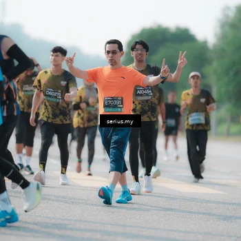 Runner Photo 6431574