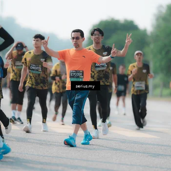 Runner Photo 6431578