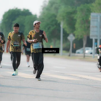 Runner Photo 6431592