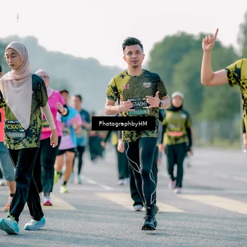 Runner Photo 6431666