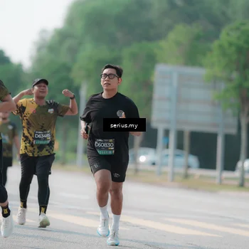 Runner Photo 6431702