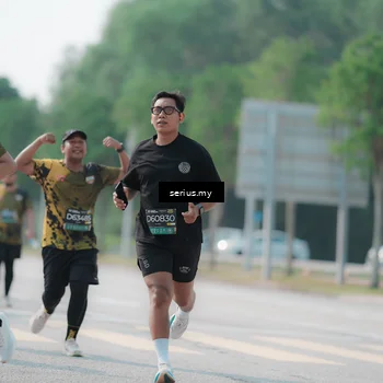 Runner Photo 6431718