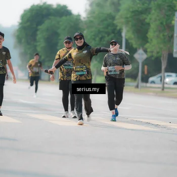 Runner Photo 6431758