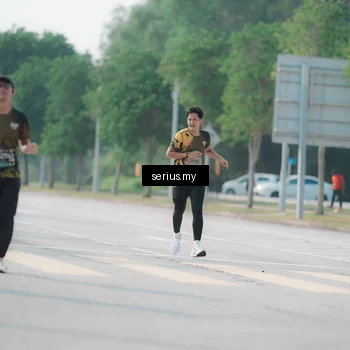 Runner Photo 6431831