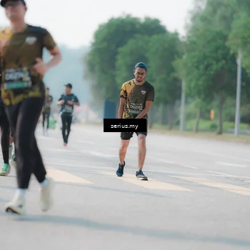 Runner Photo 6431846