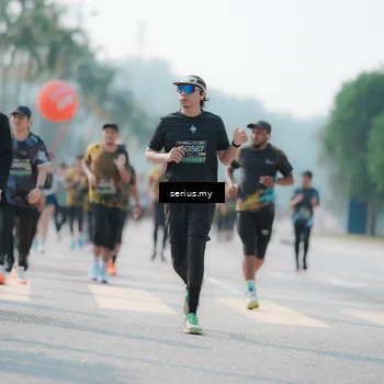 Runner Photo 6431859