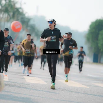 Runner Photo 6431861