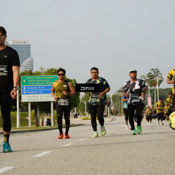 Runner Photo 6431892