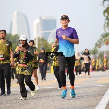 Runner Photo 6431896