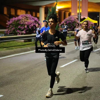Runner Photo 6431898