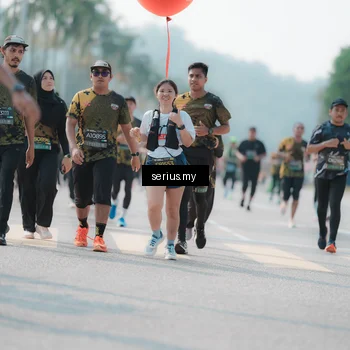 Runner Photo 6431900