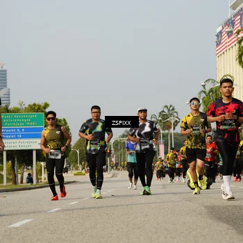Runner Photo 6431908