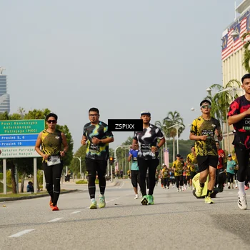 Runner Photo 6431925