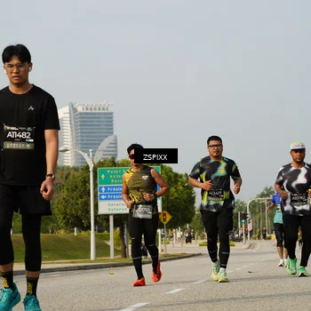 Runner Photo 6431943