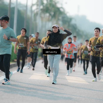 Runner Photo 6432024