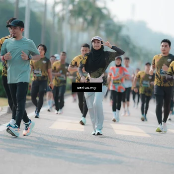 Runner Photo 6432030