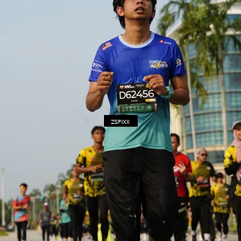 Runner Photo 6432048