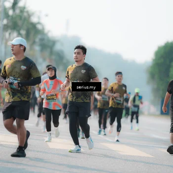 Runner Photo 6432069