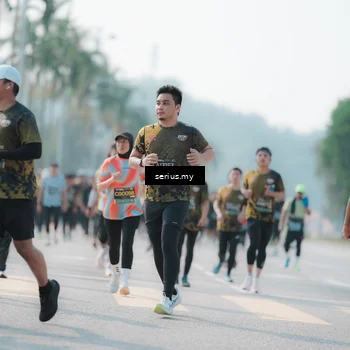 Runner Photo 6432071