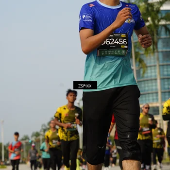 Runner Photo 6432073