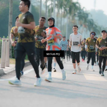 Runner Photo 6432083
