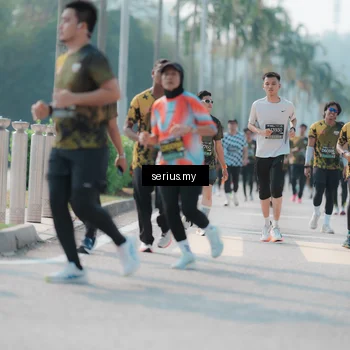 Runner Photo 6432085