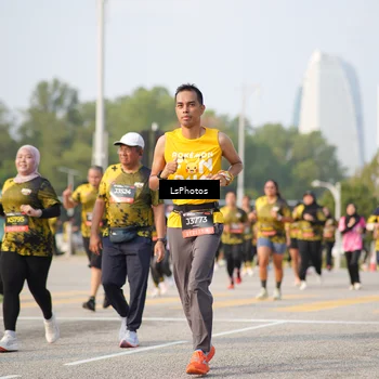 Runner Photo 6432088