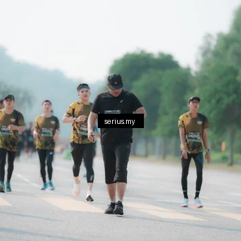 Runner Photo 6432090