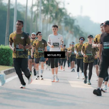 Runner Photo 6432101