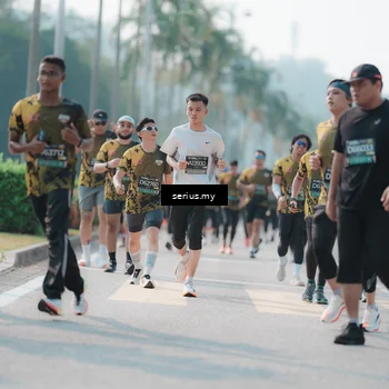 Runner Photo 6432105