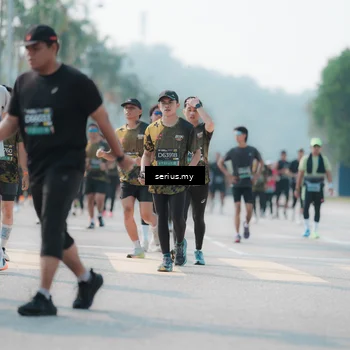 Runner Photo 6432123