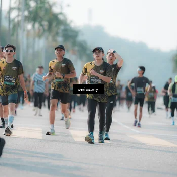 Runner Photo 6432125