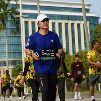 Runner Photo 6432138